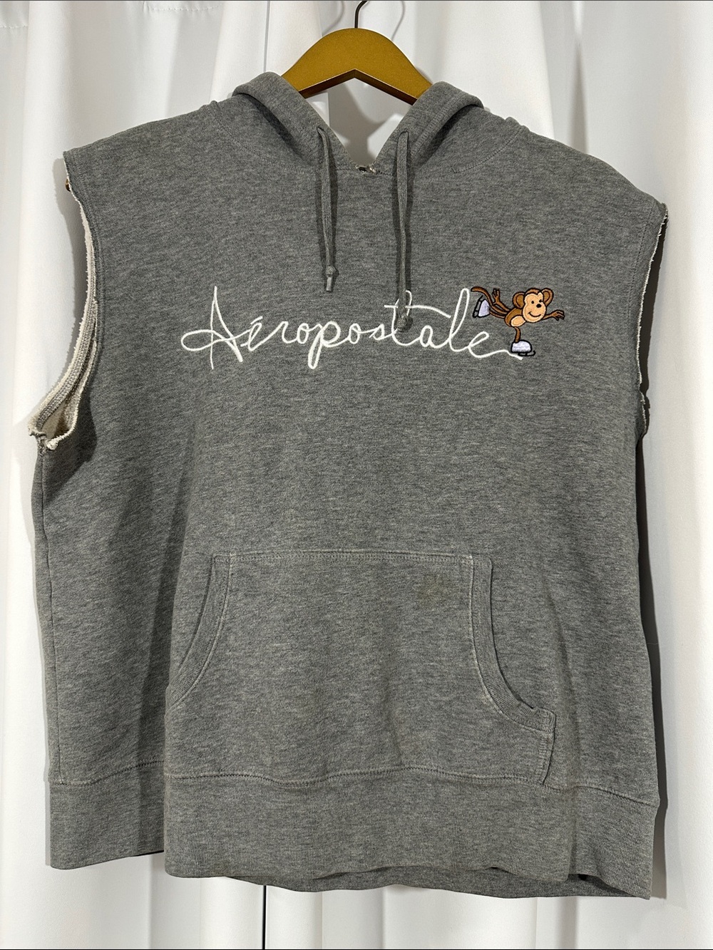 Aeropostale Tomboy Fit Sleeveless Hoodie Size L Gray Monkey Graphic Cut Off